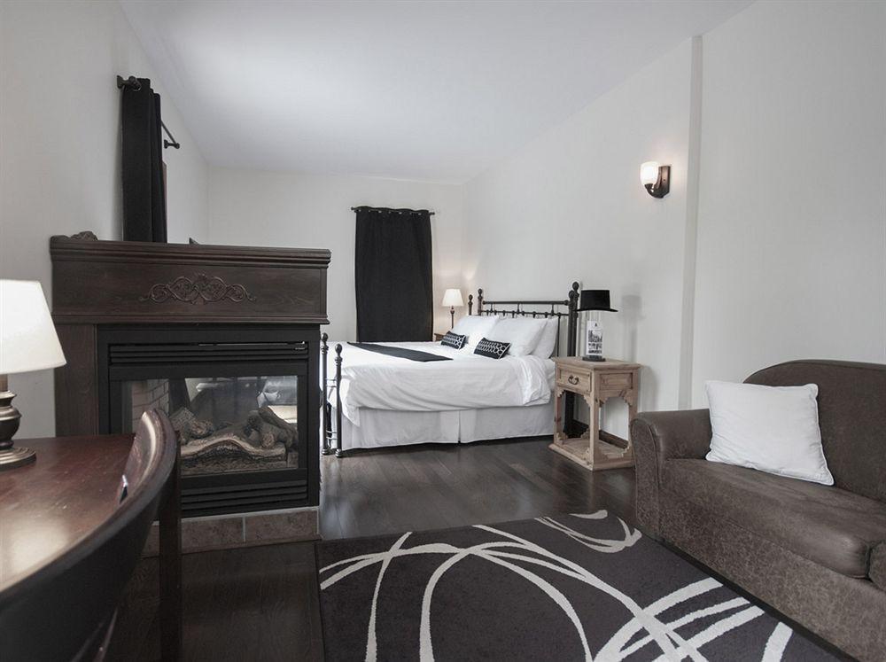 Auberge Nuits De St-Georges Bromont Bagian luar foto