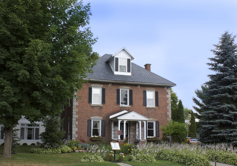 Auberge Nuits De St-Georges Bromont Bagian luar foto