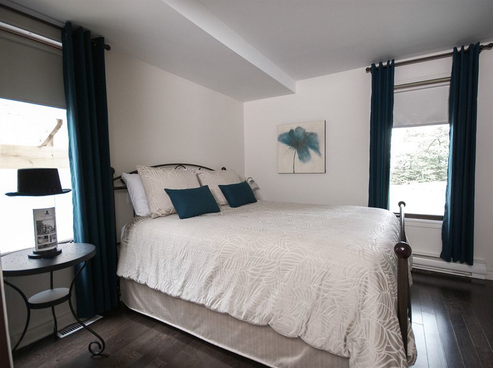 Auberge Nuits De St-Georges Bromont Bagian luar foto