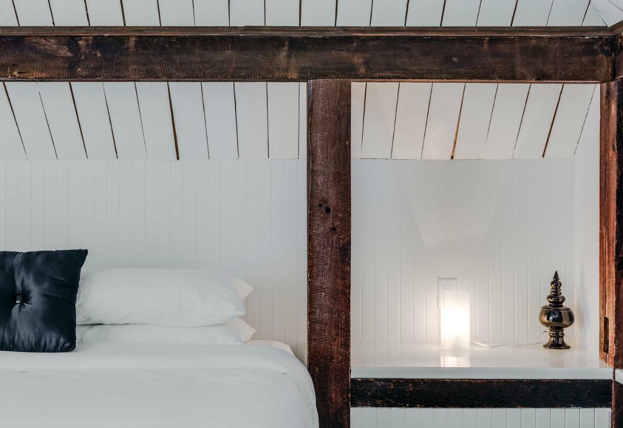 Auberge Nuits De St-Georges Bromont Bagian luar foto